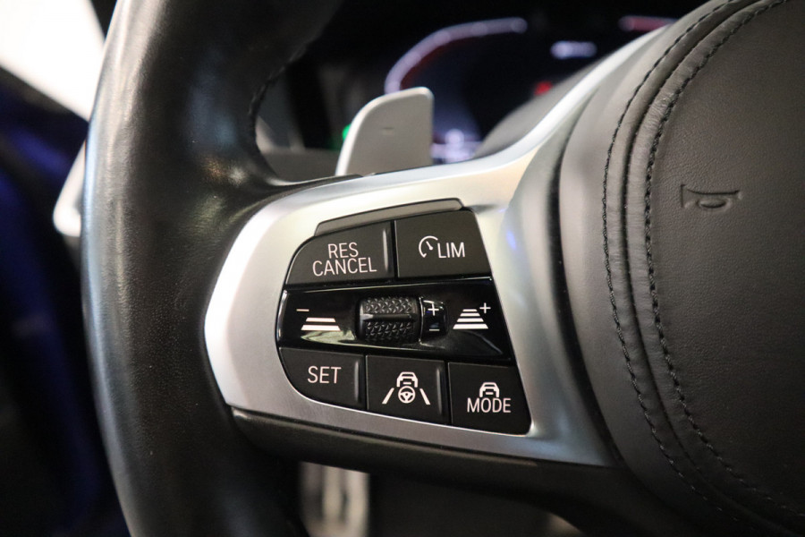 BMW 3-serie 330e High Executive Schuif/kanteldak ACC PDC Navi Co-Pilot HI-FI Laser Led Head-up Leder 20'LM M-Performance