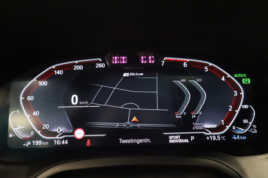 BMW 3-serie 330e High Executive Schuif/kanteldak ACC PDC Navi Co-Pilot HI-FI Laser Led Head-up Leder 20'LM M-Performance