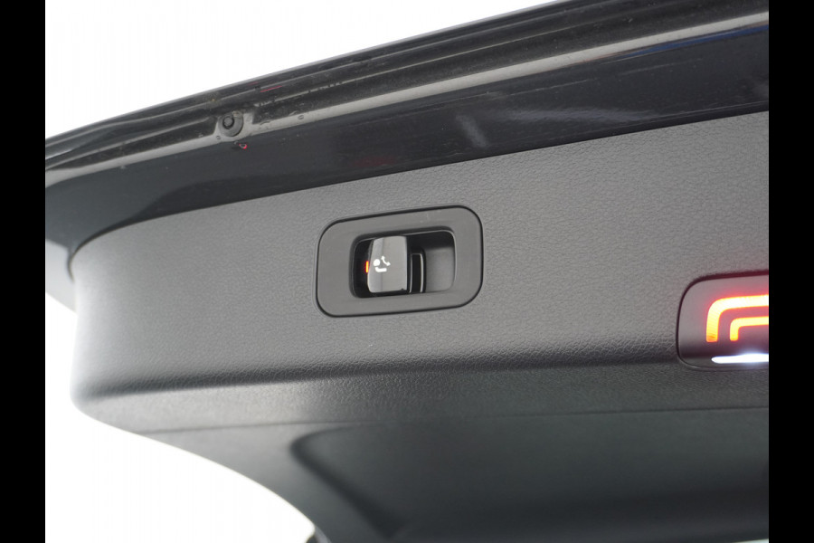 Mercedes-Benz E-Klasse Estate E 300 e AMG Line | Burmester 4D Trekhaak Memory Distronic