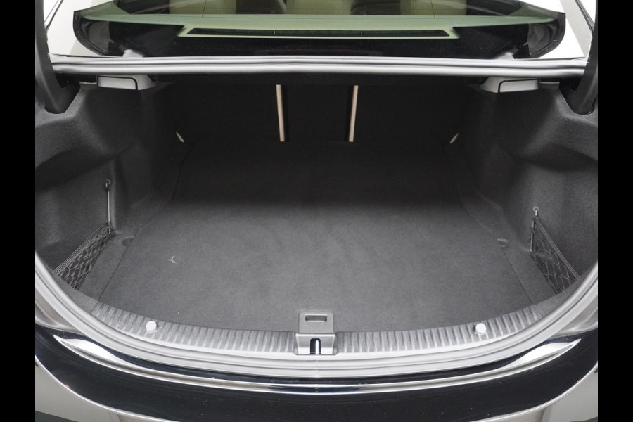 Mercedes-Benz C-Klasse C 300 AMG line | LED Exclusive interieur