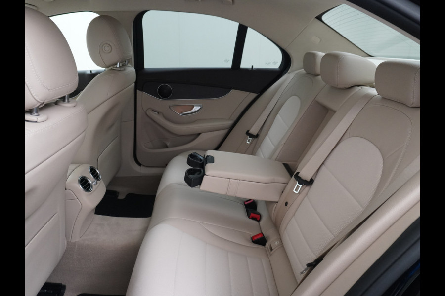 Mercedes-Benz C-Klasse C 300 AMG line | LED Exclusive interieur