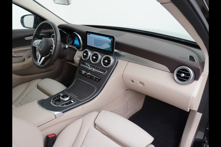 Mercedes-Benz C-Klasse C 300 AMG line | LED Exclusive interieur