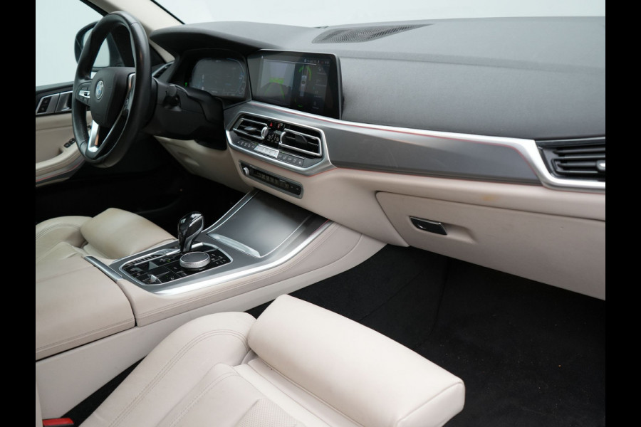 BMW X5 xDrive45e High Executive Plug In Hybrid 394pk PHEV | Trekhaak af Fabriek | Head Up | Lederen Sportstoelen Memory | 20"L.M | Apple Carplay | Sfeerverlichting | Camera | BLIS |