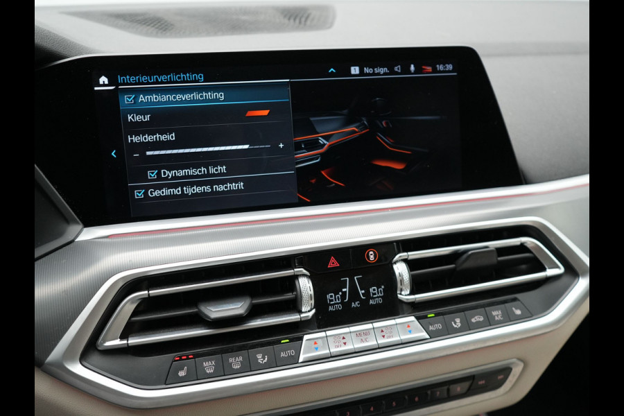 BMW X5 xDrive45e High Executive Plug In Hybrid 394pk PHEV | Trekhaak af Fabriek | Head Up | Lederen Sportstoelen Memory | 20"L.M | Apple Carplay | Sfeerverlichting | Camera | BLIS |