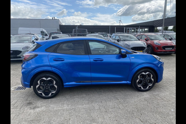 Ford Puma 1.0 EcoBoost Hybrid ST-Line X 155pk Automaat | Panoramadak | Afneembare trekhaak | Winter Pack | Adaptive cruise control | 360 graden camera | Bang&Olufsen | Elektrsiche achterklep | Matrix LED | TREKHAKEN