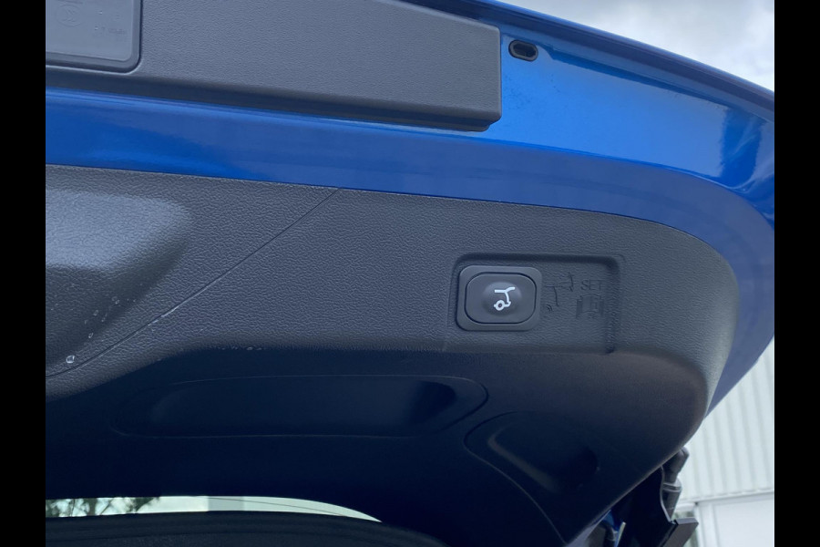Ford Puma 1.0 EcoBoost Hybrid ST-Line X 155pk Automaat | Panoramadak | Afneembare trekhaak | Winter Pack | Adaptive cruise control | 360 graden camera | Bang&Olufsen | Elektrsiche achterklep | Matrix LED | TREKHAKEN
