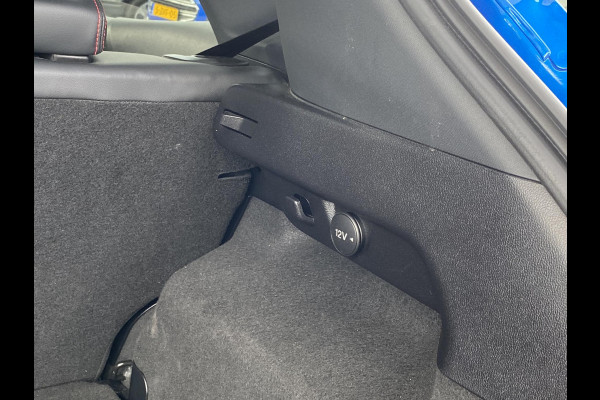 Ford Puma 1.0 EcoBoost Hybrid ST-Line X 155pk Automaat | Panoramadak | Afneembare trekhaak | Winter Pack | Adaptive cruise control | 360 graden camera | Bang&Olufsen | Elektrsiche achterklep | Matrix LED | TREKHAKEN
