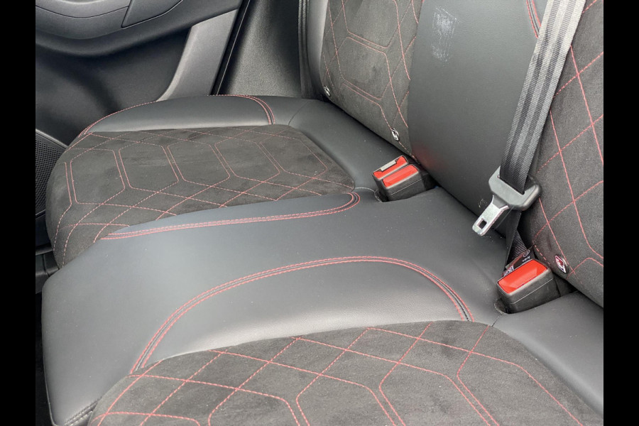 Ford Puma 1.0 EcoBoost Hybrid ST-Line X 155pk Automaat | Panoramadak | Afneembare trekhaak | Winter Pack | Adaptive cruise control | 360 graden camera | Bang&Olufsen | Elektrsiche achterklep | Matrix LED | TREKHAKEN