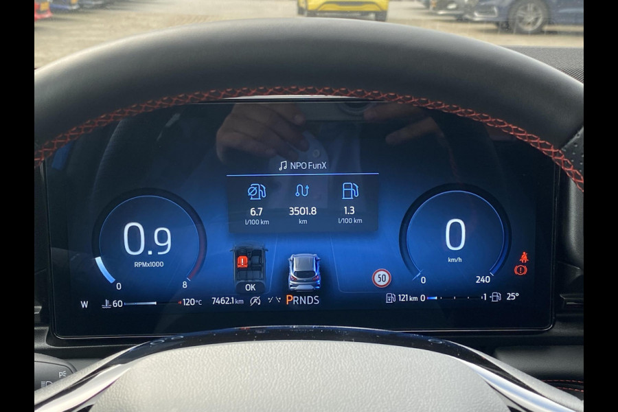 Ford Puma 1.0 EcoBoost Hybrid ST-Line X 155pk Automaat | Panoramadak | Afneembare trekhaak | Winter Pack | Adaptive cruise control | 360 graden camera | Bang&Olufsen | Elektrsiche achterklep | Matrix LED | TREKHAKEN