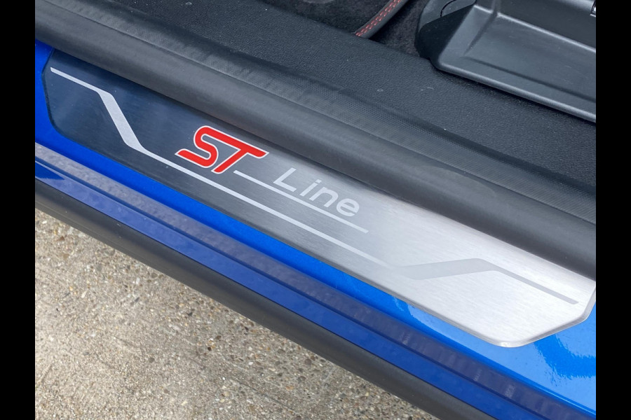 Ford Puma 1.0 EcoBoost Hybrid ST-Line X 155pk Automaat | Panoramadak | Afneembare trekhaak | Winter Pack | Adaptive cruise control | 360 graden camera | Bang&Olufsen | Elektrsiche achterklep | Matrix LED | TREKHAKEN