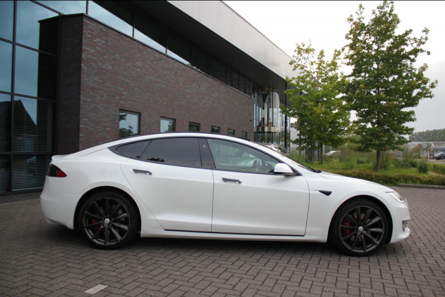 Tesla Model S 75 Base