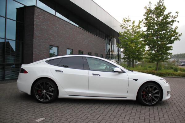 Tesla Model S 75 Base