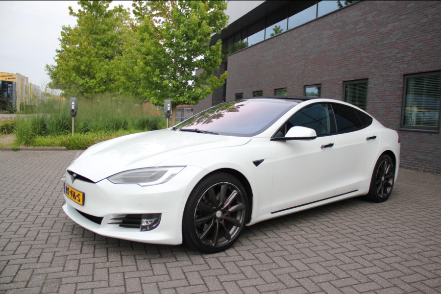 Tesla Model S 75 Base