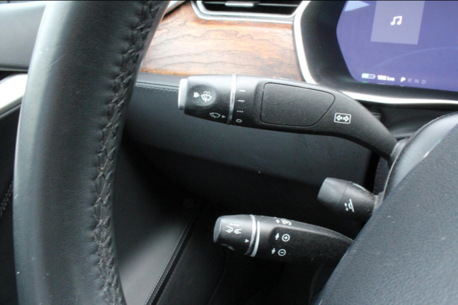 Tesla Model S 75 Base
