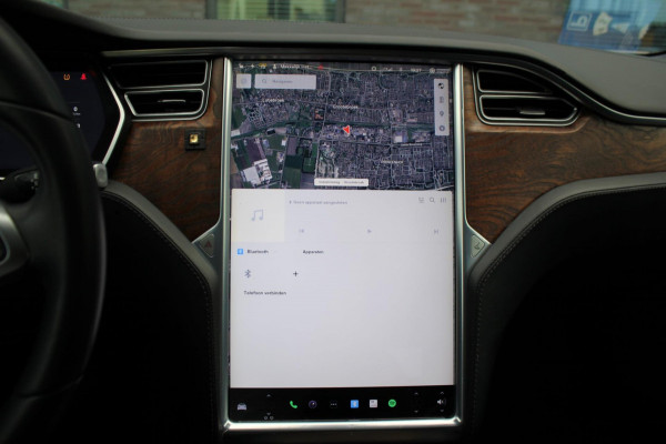 Tesla Model S 75 Base