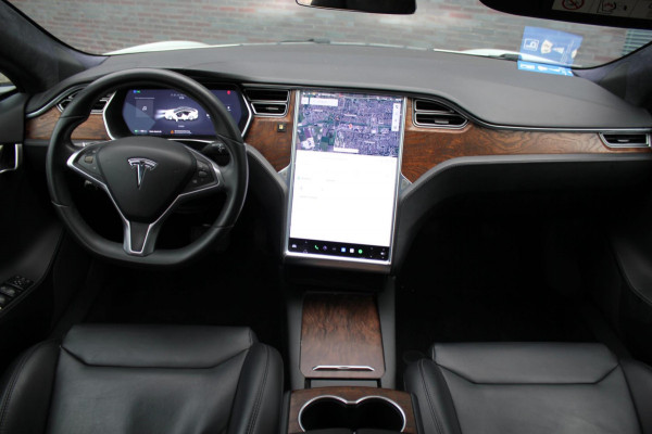 Tesla Model S 75 Base