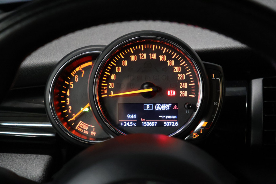 MINI Mini 1.5 Cooper Chili [SCHUIFDAK, APPLE CARPLAY, SFEERVERLICHTING, STOELVERWARMING, PARKEERSENSOR, LEER, CRUISE CONTROL, NIEUWSTAAT]
