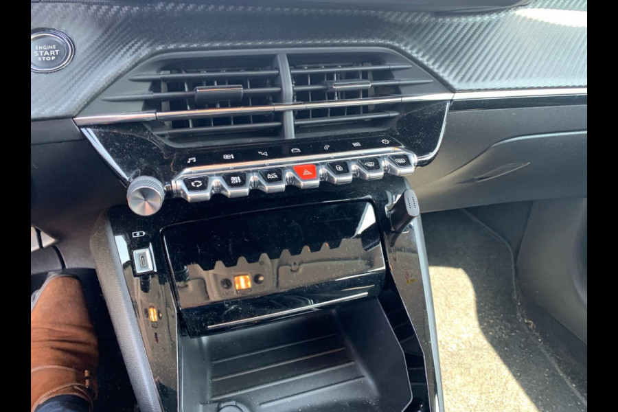 Peugeot 208 1.2 PureTech Blue Lease Allure / Camera / Groot Navi / 16'' / DAB / Cruise Control