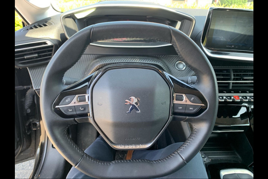 Peugeot 208 1.2 PureTech Blue Lease Allure / Camera / Groot Navi / 16'' / DAB / Cruise Control