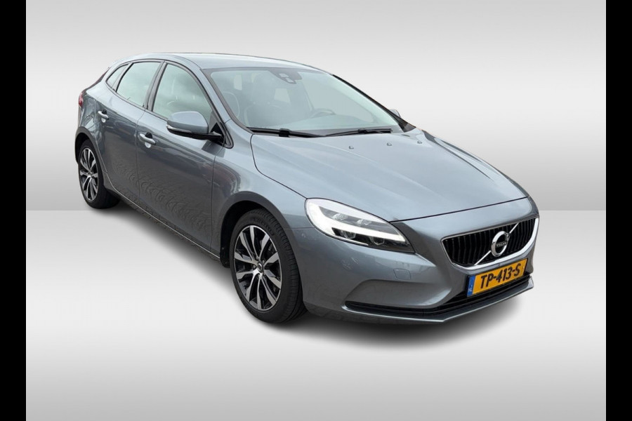 Volvo V40 2.0 T3 Dynamic Edition / Trekhaak / Navigatie / Parkeerhulp achter / 17'' / Stoelverwarming / Cruise Control