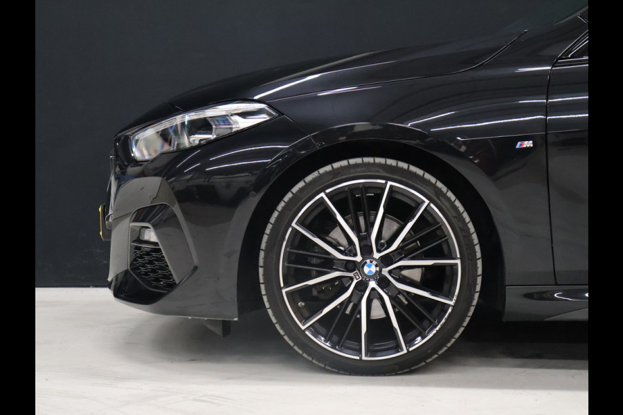BMW 2 Serie Gran Coupé 218i M Sport [SCHUIFKANTELDAK, M PAKKET, SFEERVERLICHTING, CAMERA, PDC V+A, APPLE CARPLAY, ANDROID, STUURVERWARMING, CRUISE CONTROL, NIEUWSTAAT]
