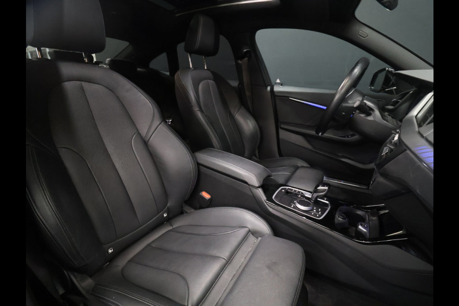 BMW 2 Serie Gran Coupé 218i M Sport [SCHUIFKANTELDAK, M PAKKET, SFEERVERLICHTING, CAMERA, PDC V+A, APPLE CARPLAY, ANDROID, STUURVERWARMING, CRUISE CONTROL, NIEUWSTAAT]