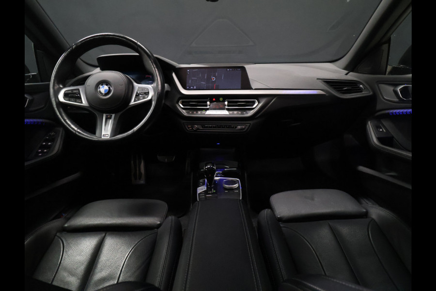BMW 2 Serie Gran Coupé 218i M Sport [SCHUIFKANTELDAK, M PAKKET, SFEERVERLICHTING, CAMERA, PDC V+A, APPLE CARPLAY, ANDROID, STUURVERWARMING, CRUISE CONTROL, NIEUWSTAAT]