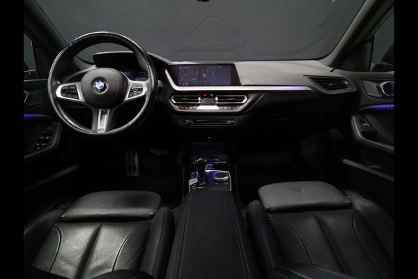 BMW 2 Serie Gran Coupé 218i M Sport [SCHUIFKANTELDAK, M PAKKET, SFEERVERLICHTING, CAMERA, PDC V+A, APPLE CARPLAY, ANDROID, STUURVERWARMING, CRUISE CONTROL, NIEUWSTAAT]