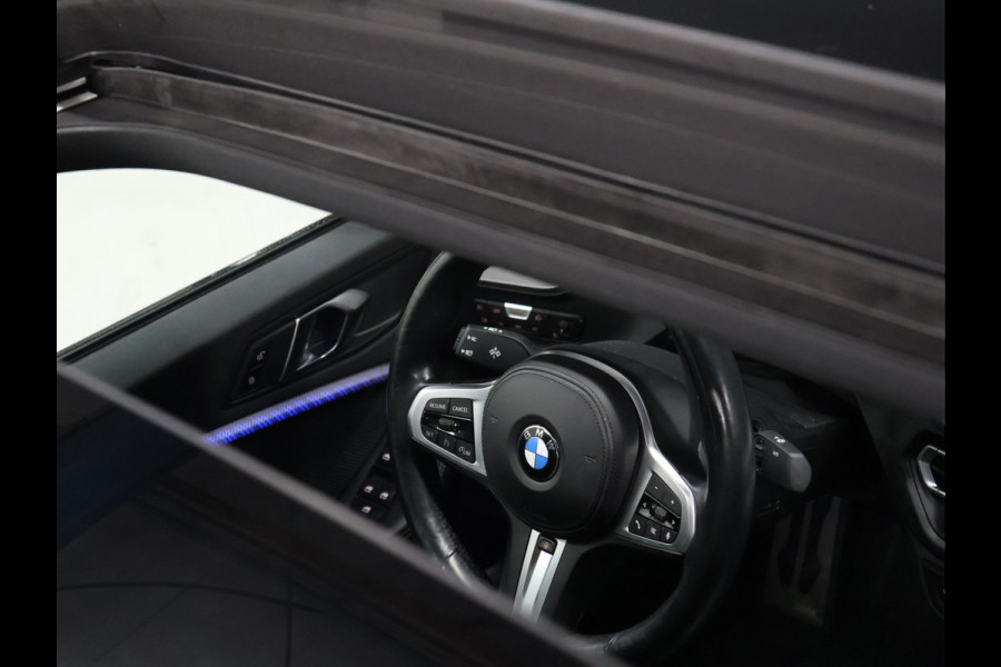BMW 2 Serie Gran Coupé 218i M Sport [SCHUIFKANTELDAK, M PAKKET, SFEERVERLICHTING, CAMERA, PDC V+A, APPLE CARPLAY, ANDROID, STUURVERWARMING, CRUISE CONTROL, NIEUWSTAAT]