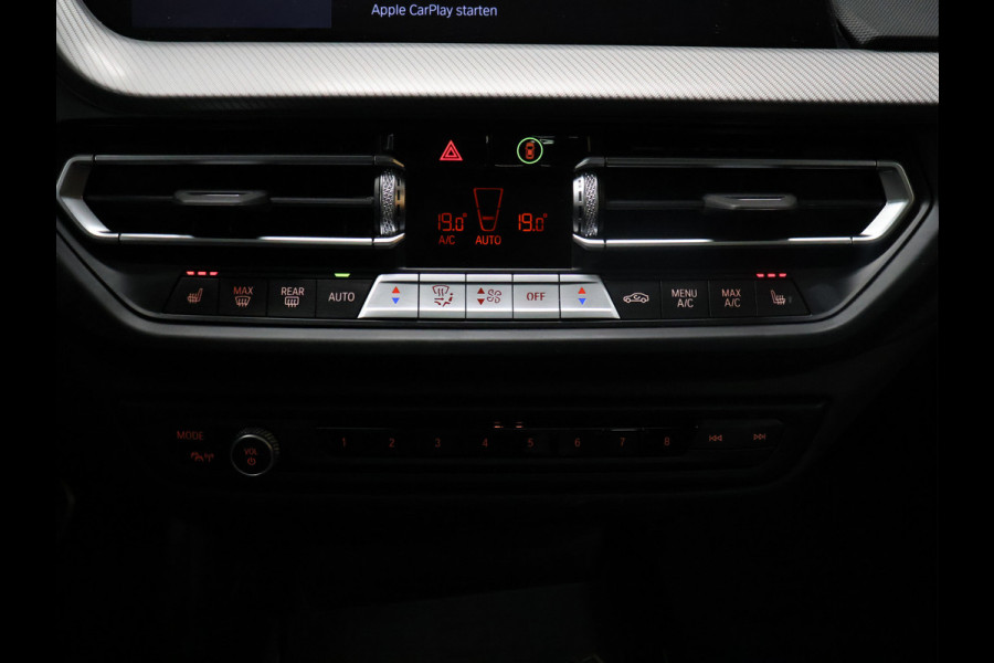 BMW 2 Serie Gran Coupé 218i M Sport [SCHUIFKANTELDAK, M PAKKET, SFEERVERLICHTING, CAMERA, PDC V+A, APPLE CARPLAY, ANDROID, STUURVERWARMING, CRUISE CONTROL, NIEUWSTAAT]