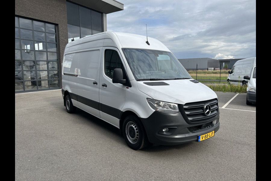 Mercedes-Benz Sprinter 314 CDI L2 H2 MBUX / Trekhaak / Stand kachel / Camera / Navigatie / Cruise control / Airco / 270 Graden achterdeuren