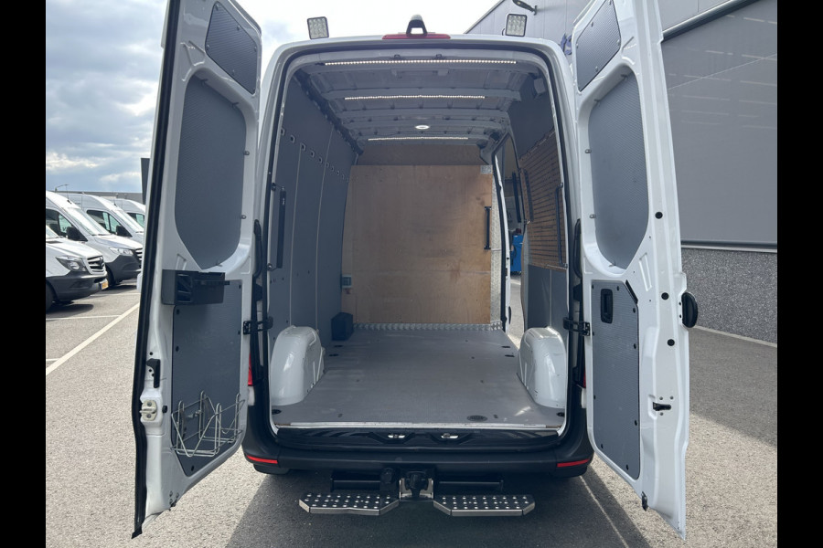 Mercedes-Benz Sprinter 314 CDI L2 H2 MBUX / Trekhaak / Stand kachel / Camera / Navigatie / Cruise control / Airco / 270 Graden achterdeuren