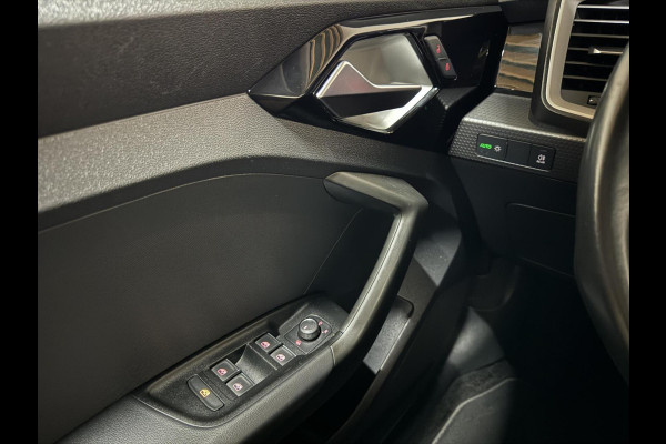 Audi A1 Sportback 30 TFSI Black Edition Virtual Carplay Cruise NAP