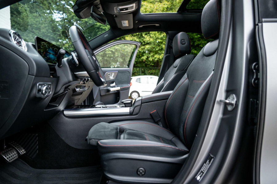 Mercedes-Benz GLA 250 e AMG Panorama Carbon Distronic Memory Magno