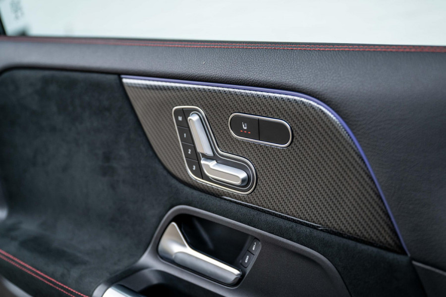 Mercedes-Benz GLA 250 e AMG Panorama Carbon Distronic Memory Magno