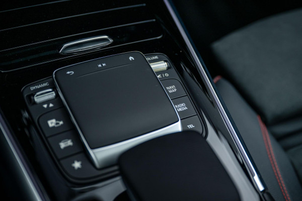 Mercedes-Benz GLA 250 e AMG Panorama Carbon Distronic Memory Magno