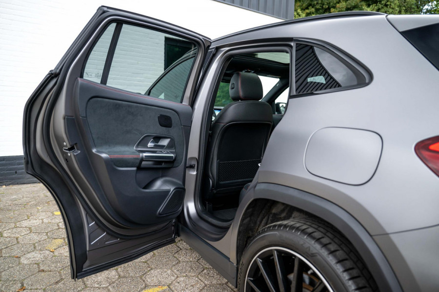 Mercedes-Benz GLA 250 e AMG Panorama Carbon Distronic Memory Magno