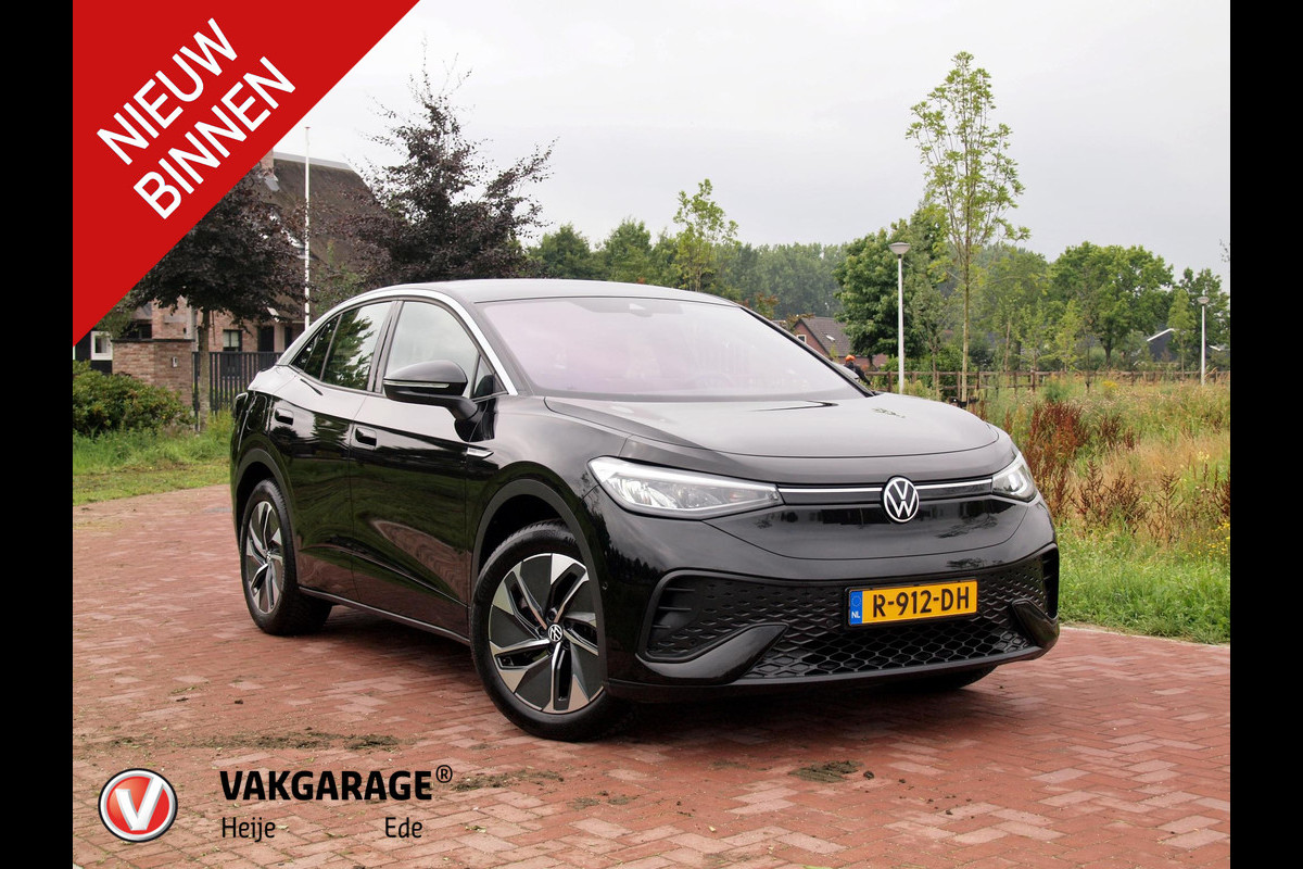 Volkswagen ID.5 Pro 77 kWh | Trekhaak | Camera | Apple Carplay | Warmtepomp | Sfeerverlichting | NL-Auto |