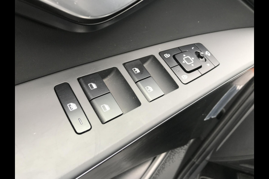 Kia Niro 1.6 PHEV DynamicLine Trekhaak 7 JAAR GARANTIE Kia Niro 1.6 GDi PHEV DynamicLine