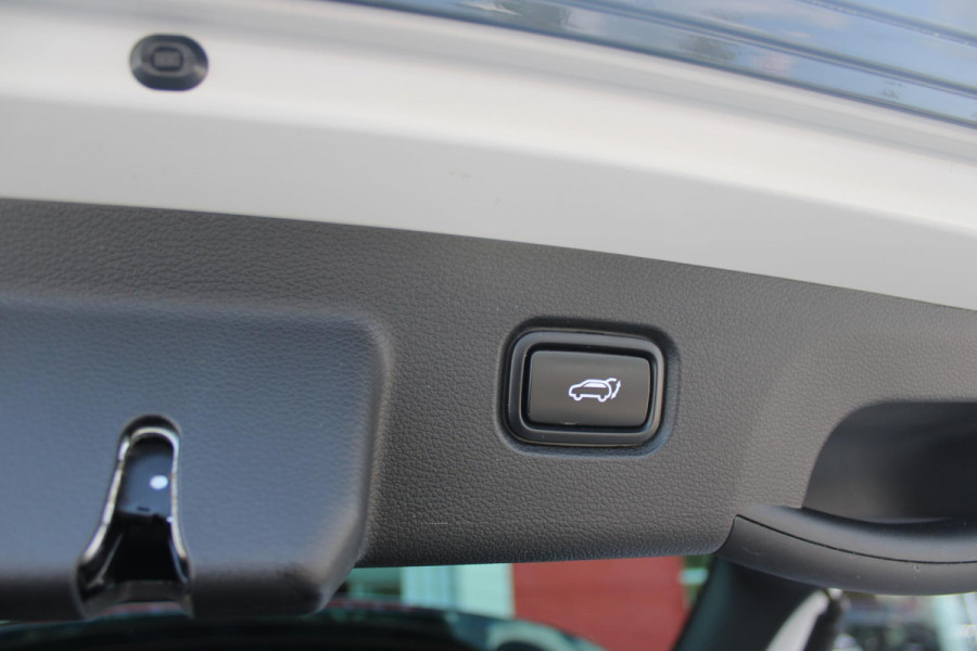 Kia Sportage 1.6 T-GDi Plug-in Hybrid AWD GT-Line | PANORAMISCH SCHUIF / KANTELDAK | 360° CAMERA | 19"GT-LINE VELGEN | ZWARTE HEMELBEKLEDING | MATRIX LED KOPLAMPEN | INTELLIGENT KOPLAMPSYSTEEM (FLS)| TRIPLE ZONE CLIMATE CONTROL | LEDERENBEKLEDING | STOEL VERWARMING/ VENTILATIE | STUUR VERWARMING | ACHTERBANK VERWARMING |  DODEHOEKASSITENTIE (BCA)|