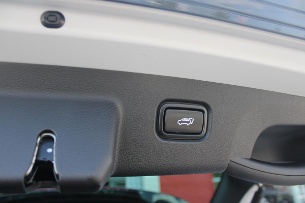 Kia Sportage 1.6 T-GDi Plug-in Hybrid AWD GT-Line | PANORAMISCH SCHUIF / KANTELDAK | 360° CAMERA | 19"GT-LINE VELGEN | ZWARTE HEMELBEKLEDING | MATRIX LED KOPLAMPEN | INTELLIGENT KOPLAMPSYSTEEM (FLS)| TRIPLE ZONE CLIMATE CONTROL | LEDERENBEKLEDING | STOEL VERWARMING/ VENTILATIE | STUUR VERWARMING | ACHTERBANK VERWARMING |  DODEHOEKASSITENTIE (BCA)|