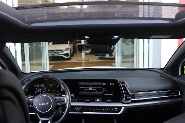 Kia Sportage 1.6 T-GDi Plug-in Hybrid AWD GT-Line | PANORAMISCH SCHUIF / KANTELDAK | 360° CAMERA | 19"GT-LINE VELGEN | ZWARTE HEMELBEKLEDING | MATRIX LED KOPLAMPEN | INTELLIGENT KOPLAMPSYSTEEM (FLS)| TRIPLE ZONE CLIMATE CONTROL | LEDERENBEKLEDING | STOEL VERWARMING/ VENTILATIE | STUUR VERWARMING | ACHTERBANK VERWARMING |  DODEHOEKASSITENTIE (BCA)|