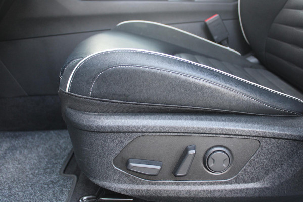Kia Sportage 1.6 T-GDi Plug-in Hybrid AWD GT-Line | PANORAMISCH SCHUIF / KANTELDAK | 360° CAMERA | 19"GT-LINE VELGEN | ZWARTE HEMELBEKLEDING | MATRIX LED KOPLAMPEN | INTELLIGENT KOPLAMPSYSTEEM (FLS)| TRIPLE ZONE CLIMATE CONTROL | LEDERENBEKLEDING | STOEL VERWARMING/ VENTILATIE | STUUR VERWARMING | ACHTERBANK VERWARMING |  DODEHOEKASSITENTIE (BCA)|