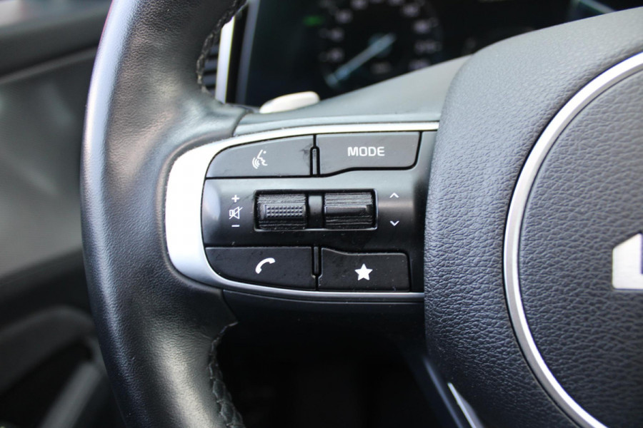 Kia Sportage 1.6 T-GDi Plug-in Hybrid AWD GT-Line | PANORAMISCH SCHUIF / KANTELDAK | 360° CAMERA | 19"GT-LINE VELGEN | ZWARTE HEMELBEKLEDING | MATRIX LED KOPLAMPEN | INTELLIGENT KOPLAMPSYSTEEM (FLS)| TRIPLE ZONE CLIMATE CONTROL | LEDERENBEKLEDING | STOEL VERWARMING/ VENTILATIE | STUUR VERWARMING | ACHTERBANK VERWARMING |  DODEHOEKASSITENTIE (BCA)|