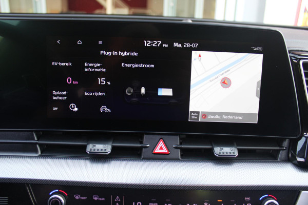 Kia Sportage 1.6 T-GDi Plug-in Hybrid AWD GT-Line | PANORAMISCH SCHUIF / KANTELDAK | 360° CAMERA | 19"GT-LINE VELGEN | ZWARTE HEMELBEKLEDING | MATRIX LED KOPLAMPEN | INTELLIGENT KOPLAMPSYSTEEM (FLS)| TRIPLE ZONE CLIMATE CONTROL | LEDERENBEKLEDING | STOEL VERWARMING/ VENTILATIE | STUUR VERWARMING | ACHTERBANK VERWARMING |  DODEHOEKASSITENTIE (BCA)|