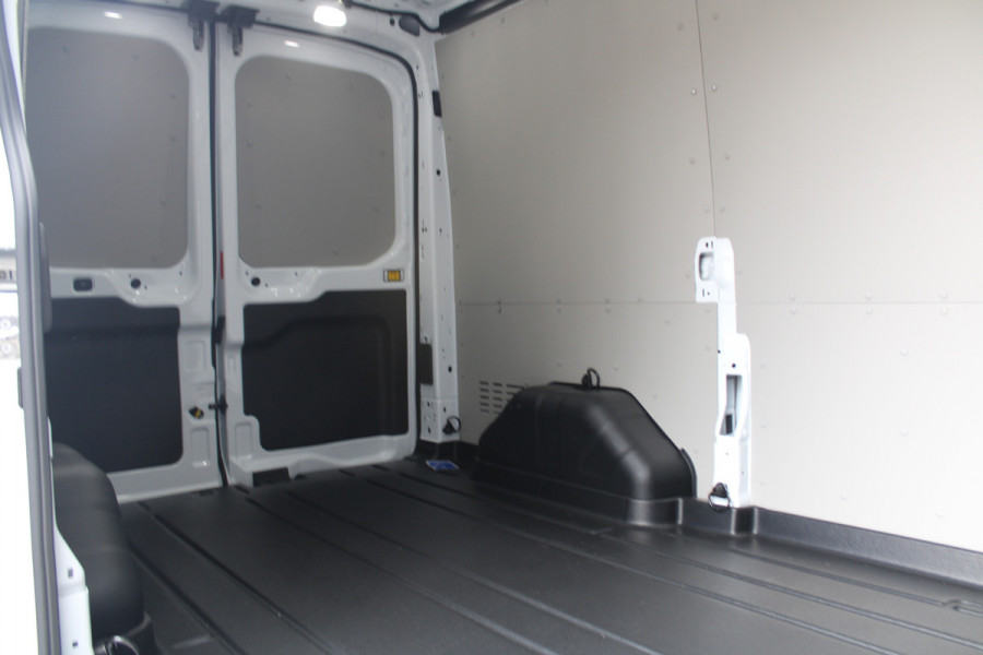 Ford Transit 350 2.0 TDCI L2H2 Trend 130pk - Facelift - Adaptive Cruise - Navigatie - Blind Spot - 360 Camera - Stoel - Stuurverwarming - Rij
