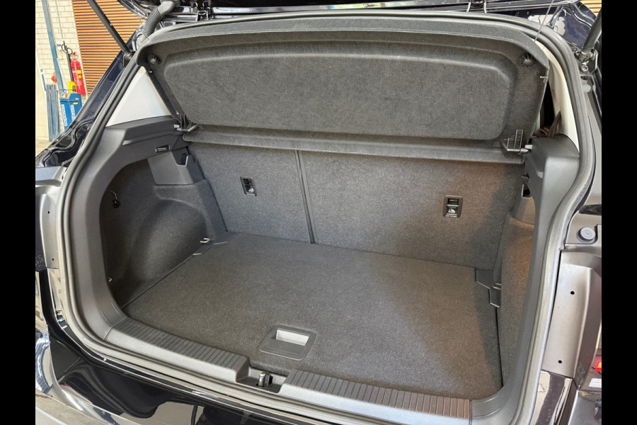 Volkswagen T-Cross 1.0 TSI Life Automaat | Carplay | Virtual Cockpit | App Connect