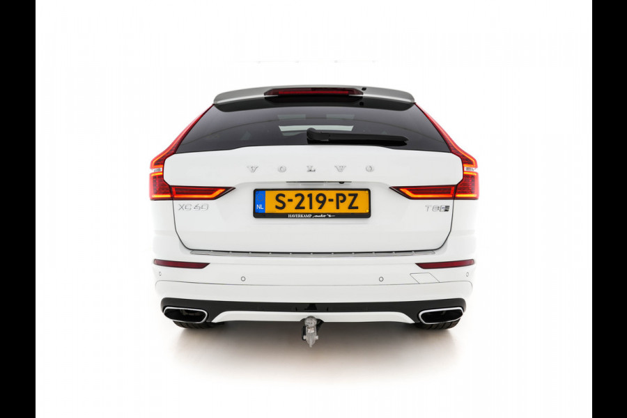 Volvo XC60 2.0 T8 Twin Engine AWD R-Design Aut. *PANO | LEATHER-MICROFIBRE | FULL-LED | BLIS | SPORTSEATS | DIGI-COCKPIT | CAMERA | NAVI-FULLMAP | LANE-ASSIST | TOWBAR | PRIVACY-GLASS | 20''ALU*