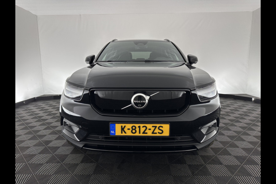 Volvo XC40 Recharge P8 AWD R-Design [ 3-Fase ] (INCL-BTW) *HEATPUMP | LEATHER-ALCANTARA | DIGI-COCKPIT | FULL-LED | PREMIUM-AUDIO | TOP-VIEW | CARPLAY | NAVI-FULLMAP | ECC | PDC | HEATED-SPORTSEATS | BLIS | PRIVACY-GLASS | 19''ALU *