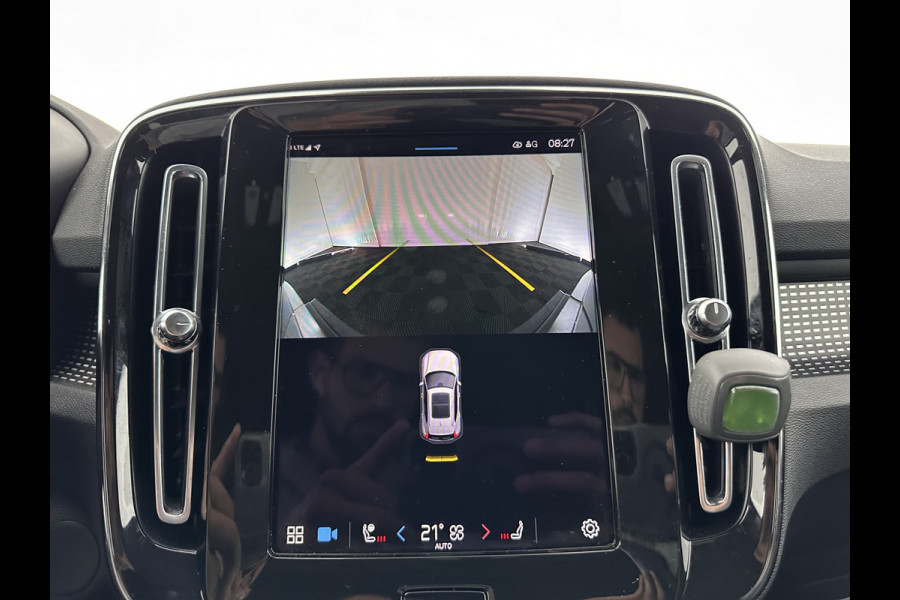 Volvo XC40 Recharge P8 AWD R-Design [ 3-Fase ] (INCL-BTW) *HEATPUMP | LEATHER-ALCANTARA | DIGI-COCKPIT | FULL-LED | PREMIUM-AUDIO | TOP-VIEW | CARPLAY | NAVI-FULLMAP | ECC | PDC | HEATED-SPORTSEATS | BLIS | PRIVACY-GLASS | 19''ALU *